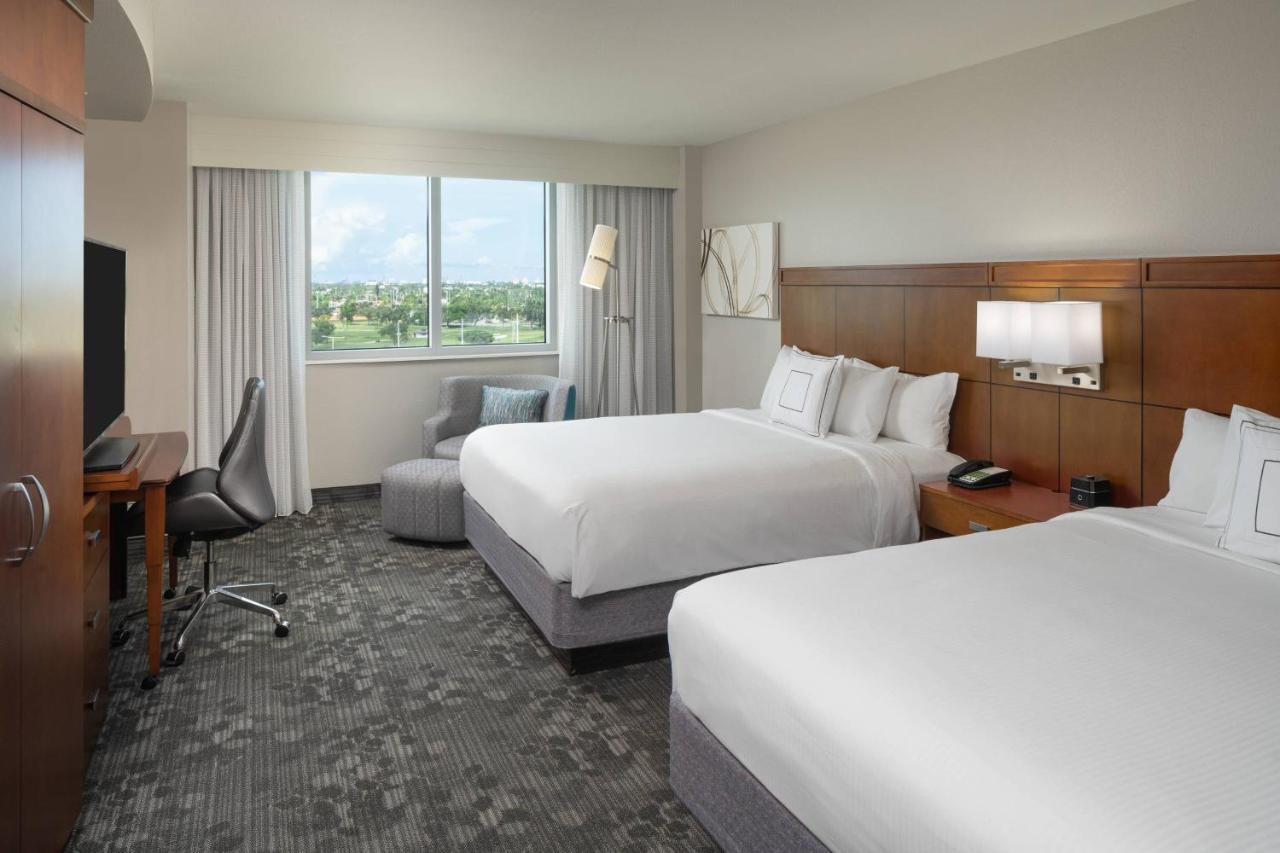 Courtyard By Marriott Miami Airport Hotel Kültér fotó