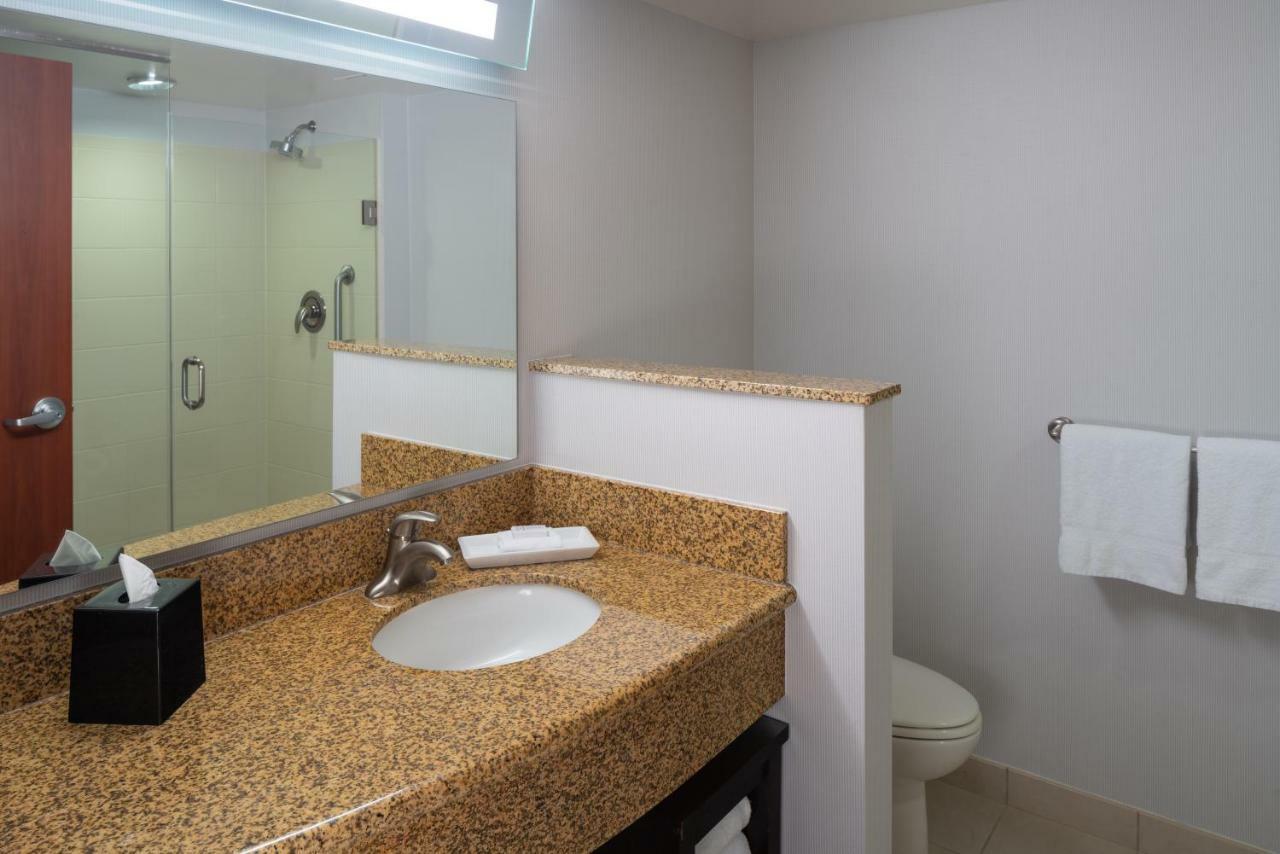 Courtyard By Marriott Miami Airport Hotel Kültér fotó